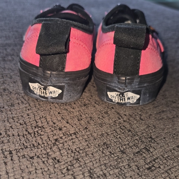 Vans Kids Sneakers in Pink and Black - Picture 3 of 7